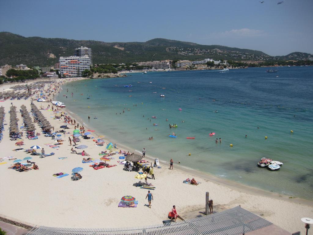 Apartamentos Calablanca Palmanova Buitenkant foto