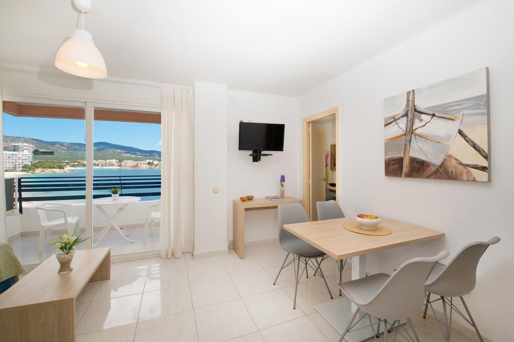 Apartamentos Calablanca Palmanova Buitenkant foto