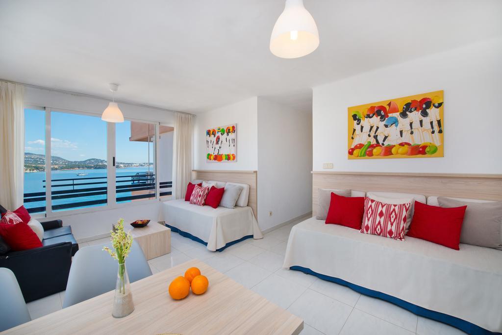 Apartamentos Calablanca Palmanova Buitenkant foto