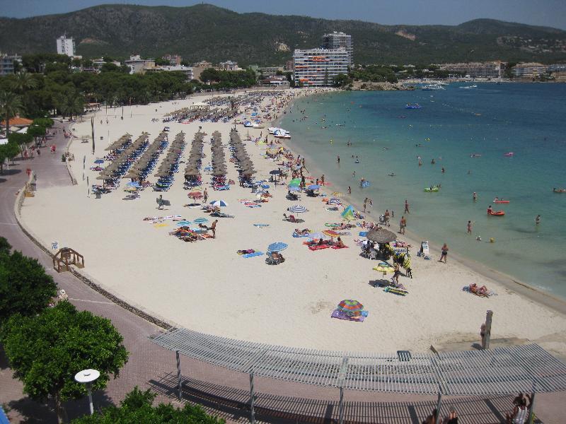 Apartamentos Calablanca Palmanova Buitenkant foto